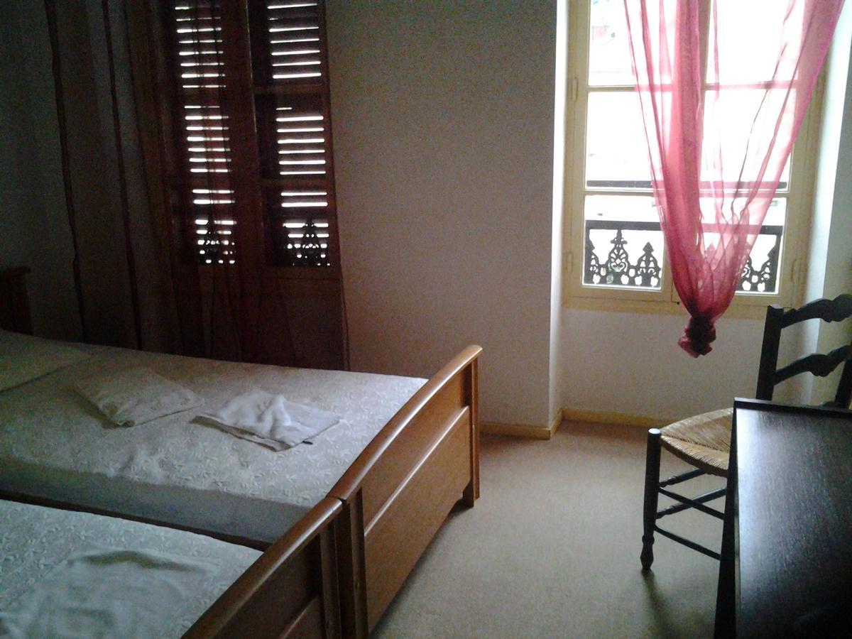 Lafayette Hotel Saint-Sever  Buitenkant foto